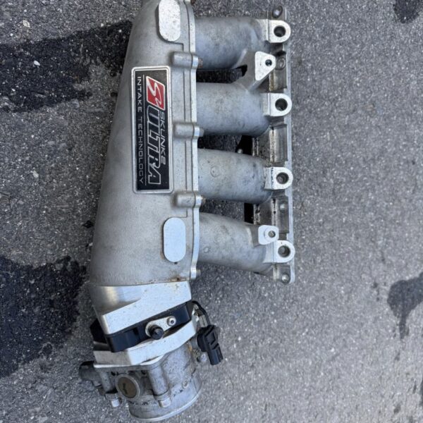 Skunk2 Ultra intake manifold with ZDX throttle body 8th gen Honda Civic Si